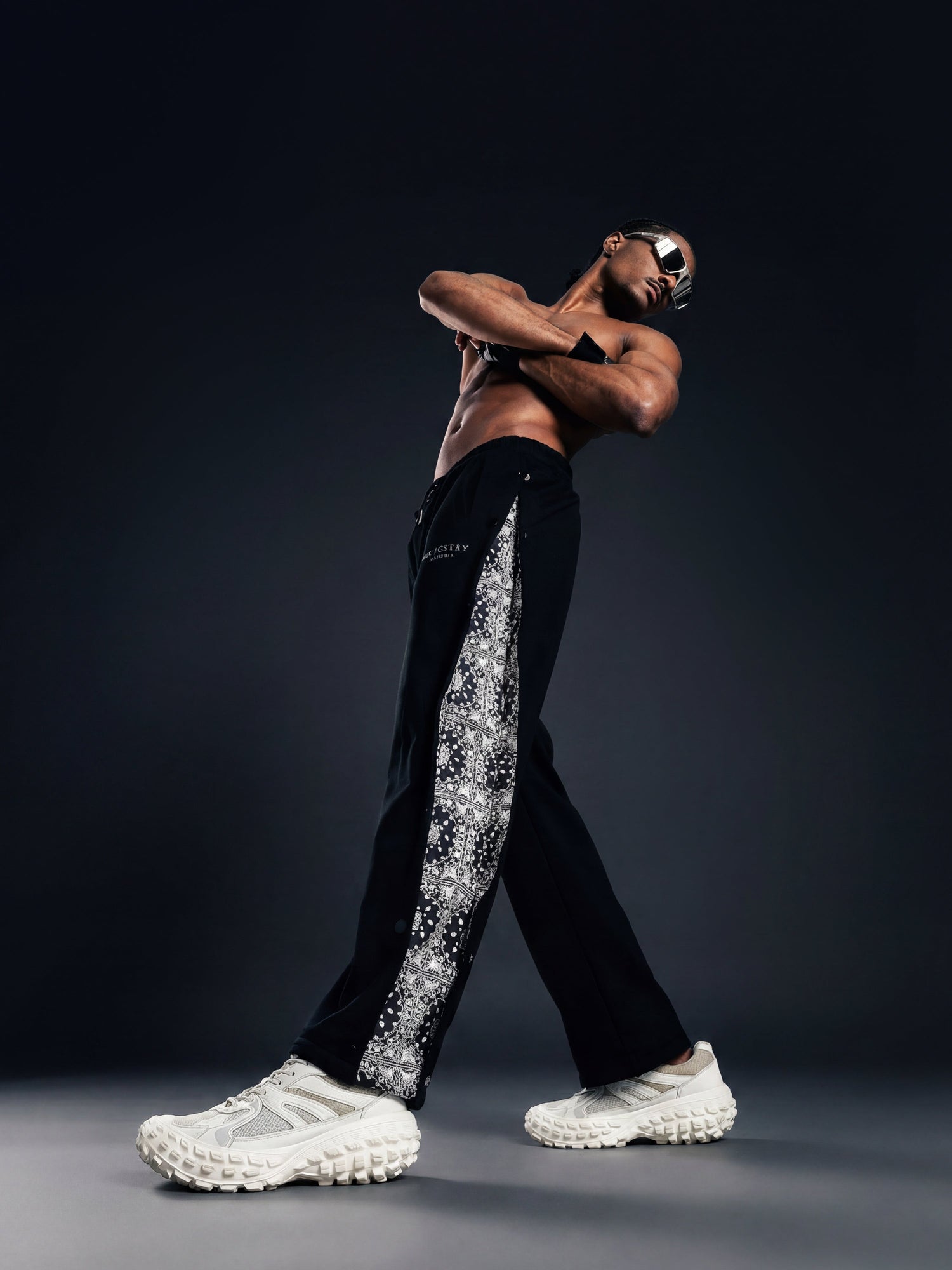 TRACK PANTS