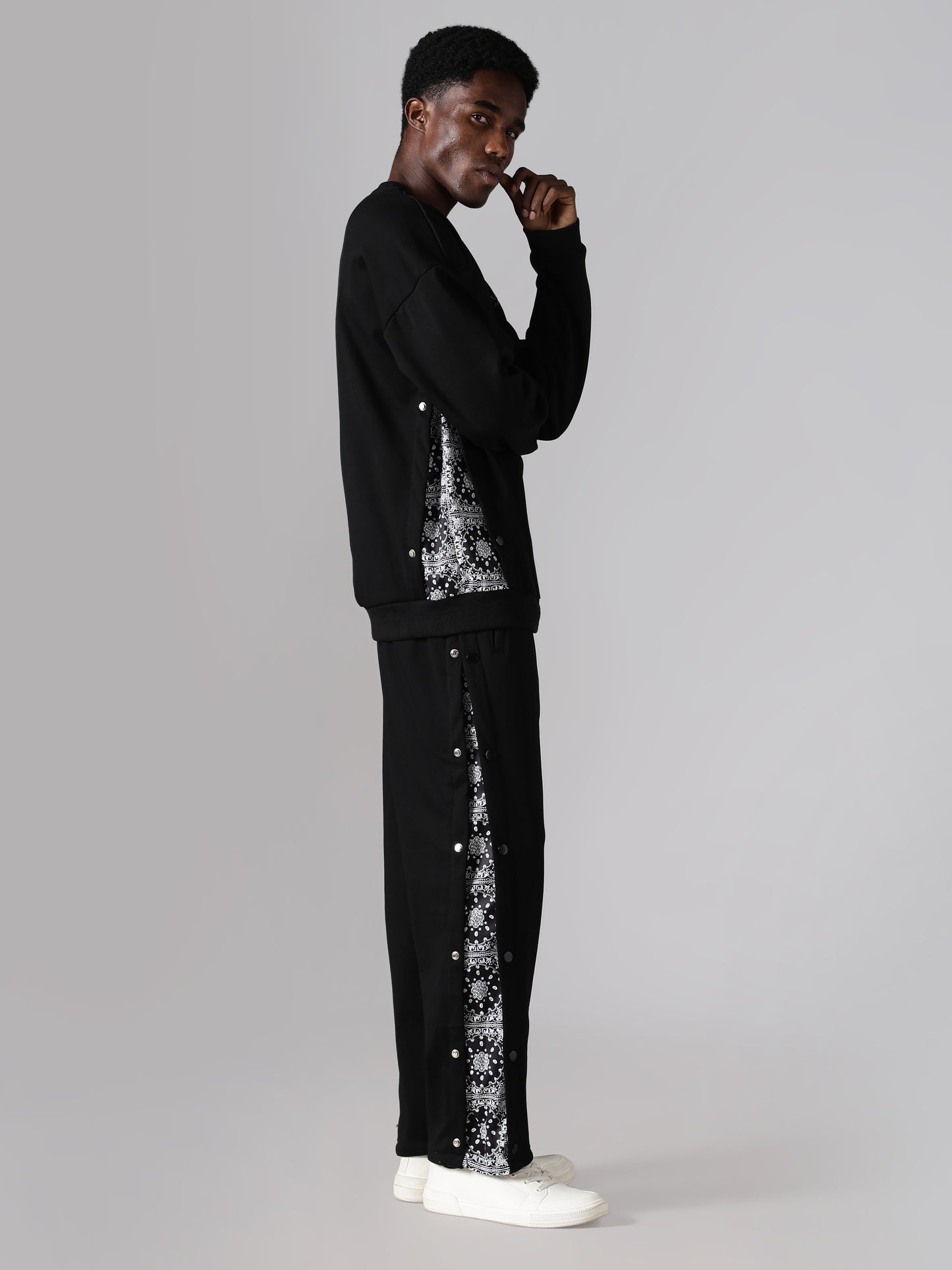 Regalia Panel Sweatshirt – Black